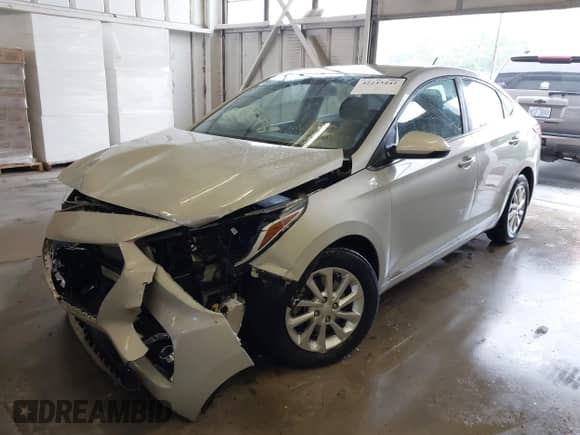 2019 Hyundai Accent SE z VIN 3KPC24A31KE061360, wystawiony jako IAAI lot #42243442 z przebiegiem 105 114 mil mil oraz . Historia ofert i sprzedaży dostępna na DreamBid. Obrazek 2.