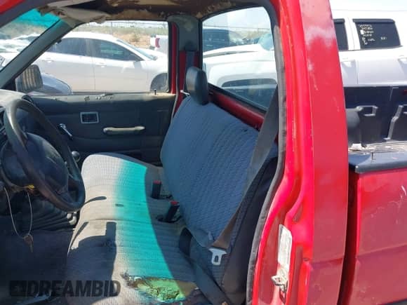 1997 Nissan Frontier XE z VIN 1N6SD11S2VC331197, wystawiony jako IAAI lot #42680358 z przebiegiem 203 271 mil mil oraz . Historia ofert i sprzedaży dostępna na DreamBid. Obrazek 8.