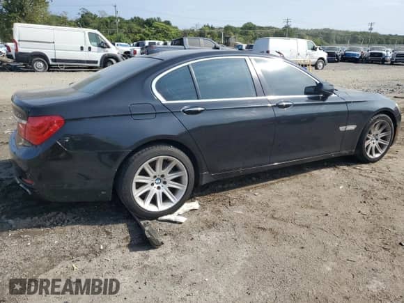 2011 BMW 7 Series 750i xDrive with VIN WBAKC6C51BC395220, listed as a Copart auction lot 81702995 with 115,091 mi miles and Clean title. Bid and sale history available at DreamBid. Image 3.