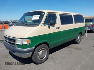 1996 Dodge Passenger with VIN 2B5WB35Z9TK160063, listed as a IAAI auction lot 40260323 with 144,431 mi miles and . Bid and sale history available at DreamBid. Image 2.