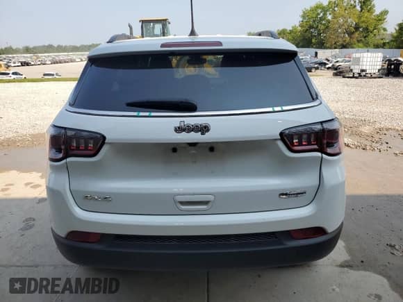 2023 Jeep Compass Latitude с VIN 3C4NJDBN3PT561907, выставлен на аукционе Copart как лот 67060064 с пробегом 33 838 миль миль и Чистый • Clean title. История ставок и продаж доступна на DreamBid. Изображение 6.