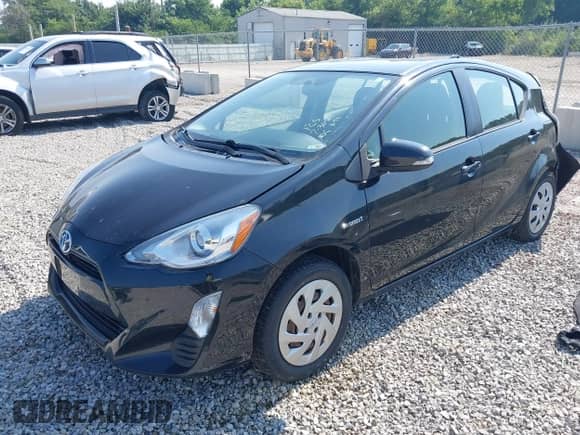2016 Toyota Prius One z VIN JTDKDTB35G1121665, wystawiony jako IAAI lot #42884974 z przebiegiem 134 808 mil mil oraz . Historia ofert i sprzedaży dostępna na DreamBid. Obrazek 17.