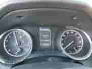 2019 Toyota Camry SE z VIN 4T1B11HK6KU170226, wystawiony jako Copart lot #82595245 z przebiegiem 105 367 mil mil oraz Szkoda całkowita • Salvage title. Historia ofert i sprzedaży dostępna na DreamBid. Obrazek 9.