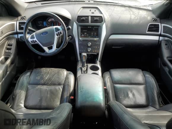 2012 Ford Explorer XLT z VIN 1FMHK7D89CGA49369, wystawiony jako Copart lot #70575965 z przebiegiem 220 350 mil mil oraz Szkoda całkowita • Salvage title. Historia ofert i sprzedaży dostępna na DreamBid. Obrazek 8.