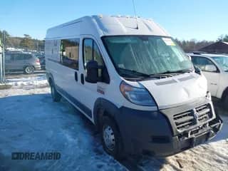 2017 Ram ProMaster Cargo z VIN 3C6TRVDGXHE514858, wystawiony jako IAAI lot #41653361 z przebiegiem 152 430 mil mil oraz . Historia ofert i sprzedaży dostępna na DreamBid. Obrazek 1.