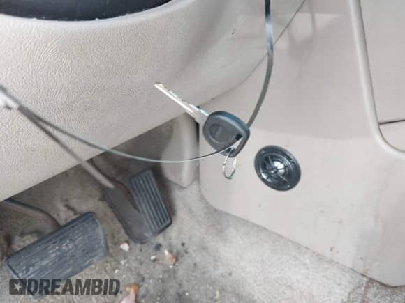 2003 Chevrolet Suburban Z71 with VIN 3GNFK16T93G146920, listed as a IAAI auction lot 42153972 with 195,615 mi miles and . Bid and sale history available at DreamBid. Image 11.