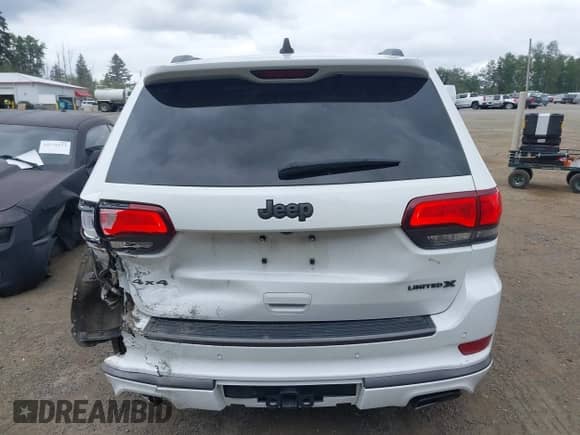 2020 Jeep Grand Cherokee Limited X with VIN 1C4RJFBGXLC109022, listed as a IAAI auction lot 42282941 with 96,505 mi miles and . Bid and sale history available at DreamBid. Image 17.