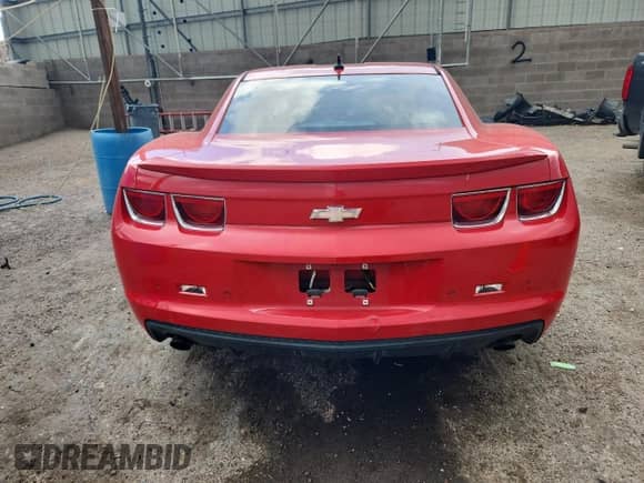 2012 Chevrolet Camaro 2LT z VIN 2G1FC1E3XC9203927, wystawiony jako Copart lot #80660835 z przebiegiem 127 557 mil mil oraz Szkoda całkowita • Salvage title. Historia ofert i sprzedaży dostępna na DreamBid. Obrazek 6.