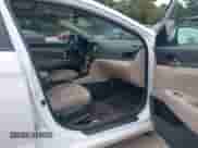 2019 Hyundai Elantra SEL z VIN 5NPD84LF7KH427781, wystawiony jako IAAI lot #43093092 z przebiegiem 90 580 mil mil oraz . Historia ofert i sprzedaży dostępna na DreamBid. Obrazek 5.