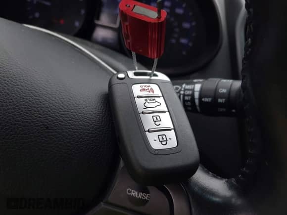 2013 Hyundai Veloster Turbo с VIN KMHTC6AEXDU175173, выставлен на аукционе IAAI как лот 42496567 с пробегом 124 322 миль миль и . История ставок и продаж доступна на DreamBid. Изображение 11.