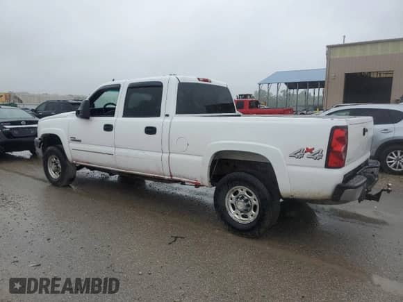 2007 Chevrolet Silverado 2500HD LT1 z VIN 1GCHK23D07F163746, wystawiony jako Copart lot #58394145 z przebiegiem 304 651 mil mil oraz Szkoda całkowita • Salvage title. Historia ofert i sprzedaży dostępna na DreamBid. Obrazek 2.