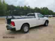 2018 Ram 1500 Tradesman z VIN 3C6JR6DT9JG291605, wystawiony jako Copart lot #51995945 z przebiegiem 83 946 mil mil oraz Szkoda całkowita • Salvage title. Historia ofert i sprzedaży dostępna na DreamBid. Obrazek 3.