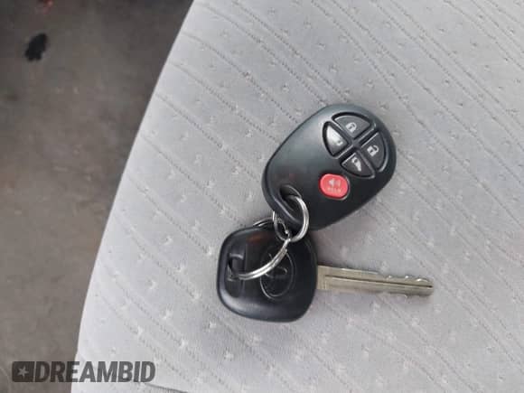 2018 Toyota Sienna LE with VIN 5TDKZ3DC4JS914769, listed as a IAAI auction lot 43350439 with 60,088 mi miles and . Bid and sale history available at DreamBid. Image 11.