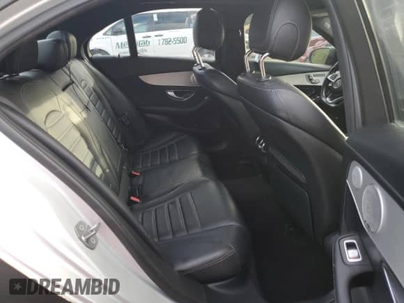 2018 Mercedes-Benz C 43 AMG z VIN 55SWF6EB7JU268342, wystawiony jako Copart lot #87055735 z przebiegiem 119 778 mil mil oraz Czysty tytuł • Clean title. Historia ofert i sprzedaży dostępna na DreamBid. Obrazek 10.
