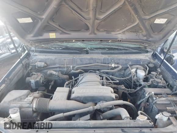 2001 Toyota Tundra SR5 z VIN 5TBBT441X1S190682, wystawiony jako IAAI lot #43209023 z przebiegiem Nie podano mil oraz . Historia ofert i sprzedaży dostępna na DreamBid. Obrazek 10.