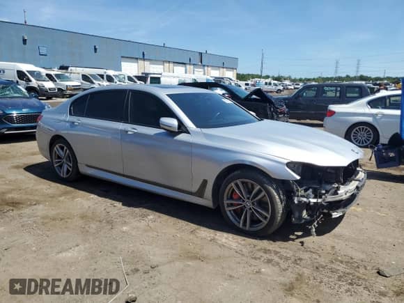 2017 BMW 7 Series ALPINA B7 xDrive with VIN WBA7F2C56HG421978, listed as a Copart auction lot 65500945 with 71,295 mi miles and Clean title. Bid and sale history available at DreamBid. Image 4.