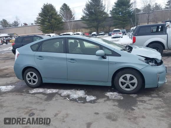 2015 Toyota Prius Four с VIN JTDKN3DU6F1920808, выставлен на аукционе IAAI как лот 41647137 с пробегом 133 563 миль миль и . История ставок и продаж доступна на DreamBid. Изображение 13.
