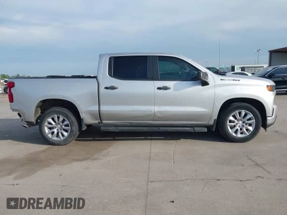 2020 Chevrolet Silverado 1500 Custom z VIN 3GCPWBEK7LG379873, wystawiony jako IAAI lot #42064426 z przebiegiem 94 351 mil mil oraz . Historia ofert i sprzedaży dostępna na DreamBid. Obrazek 14.