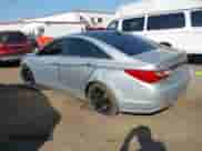 2012 Hyundai Sonata SE с VIN 5NPEC4AC6CH355744, выставлен на аукционе IAAI как лот 42551898 с пробегом 250 611 миль миль и . История ставок и продаж доступна на DreamBid. Изображение 3.