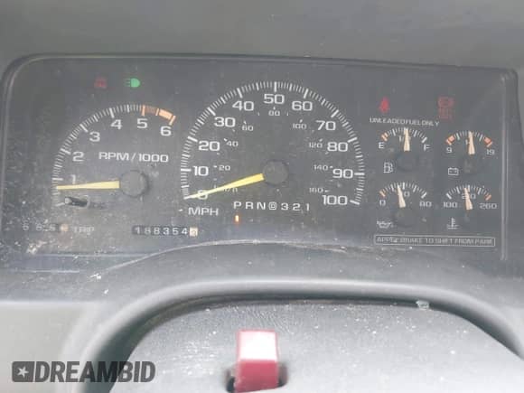 1996 Chevrolet Suburban с VIN 1GNFK16R8TJ380999, выставлен на аукционе IAAI как лот 43283479 с пробегом Не указан миль и . История ставок и продаж доступна на DreamBid. Изображение 7.
