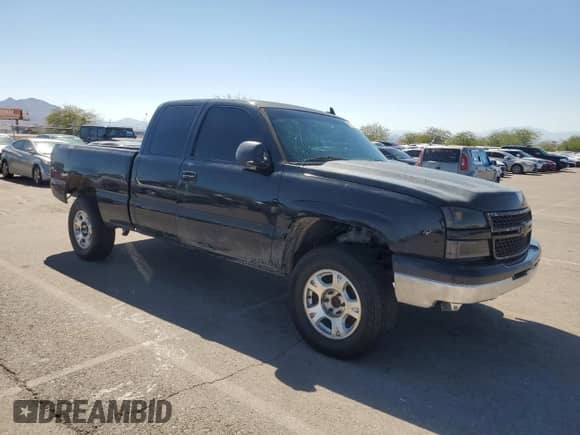 2006 Chevrolet Silverado 1500 Work Truck with VIN 1GCEC19V46Z174949, listed as a Copart auction lot 81719775 with 228,590 mi miles and Salvage title. Bid and sale history available at DreamBid. Image 4.