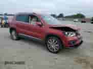 2016 Volkswagen Tiguan S с VIN WVGAV7AX6GW074472, выставлен на аукционе Copart как лот 82182265 с пробегом 83 851 миль миль и Списание • Salvage title. История ставок и продаж доступна на DreamBid. Изображение 4.