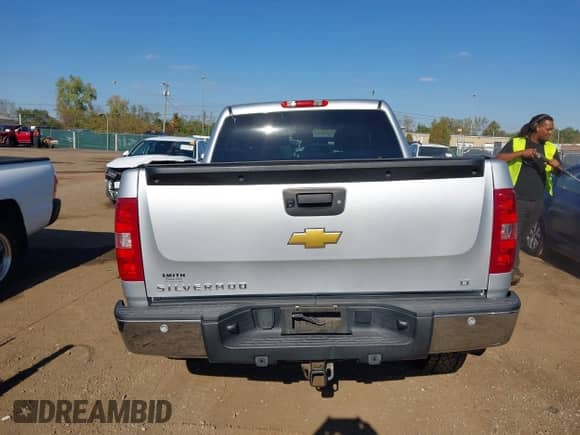 2013 Chevrolet Silverado 1500 LT with VIN 3GCPKSE71DG310640, listed as a IAAI auction lot 43449378 with 113,357 mi miles and . Bid and sale history available at DreamBid. Image 17.