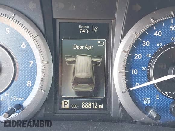 2019 Toyota Sienna LE Auto Access Seat with VIN 5TDKZ3DC2KS012588, listed as a IAAI auction lot 43407390 with 88,812 mi miles and . Bid and sale history available at DreamBid. Image 15.