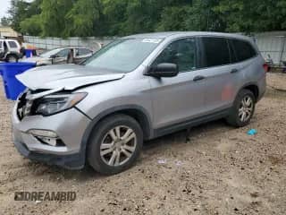 2018 Honda Pilot LX с VIN 5FNYF5H15JB027337, выставлен на аукционе Copart как лот 68421195 с пробегом 143 806 миль миль и Списание • Salvage title. История ставок и продаж доступна на DreamBid. Изображение 1.