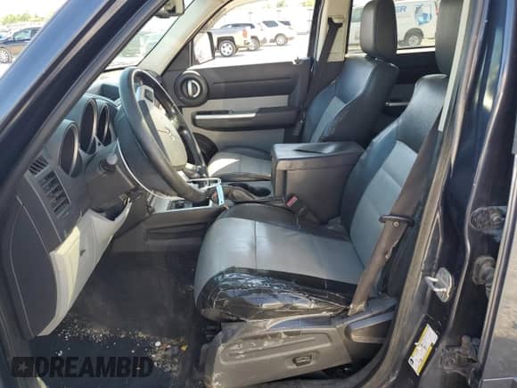 2008 Dodge Nitro SLT with VIN 1D8GU58KX8W259692, listed as a Copart auction lot 57443205 with 178,480 mi miles and Salvage title. Bid and sale history available at DreamBid. Image 7.