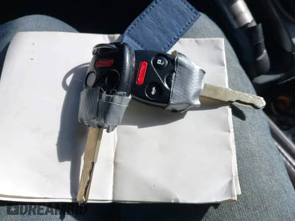 2009 Honda Civic с VIN 19XFA15989E022935, выставлен на аукционе IAAI как лот 43592752 с пробегом 275 241 миль миль и . История ставок и продаж доступна на DreamBid. Изображение 11.