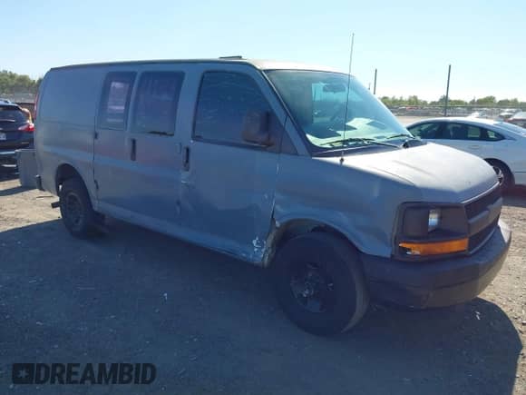 2005 Chevrolet Express Cargo с VIN 1GCGG25V151268275, выставлен на аукционе IAAI как лот 43158798 с пробегом 216 031 миль миль и . История ставок и продаж доступна на DreamBid. Изображение 1.