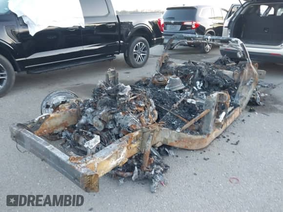 2011 Chevrolet Corvette Z16 Grand Sport 3LT с VIN 1G1YW2DW9B5105548, выставлен на аукционе IAAI как лот 41741334 с пробегом Не указан миль и . История ставок и продаж доступна на DreamBid. Изображение 2.