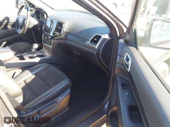 2020 Jeep Grand Cherokee Laredo E с VIN 1C4RJEAG1LC439529, выставлен на аукционе IAAI как лот 43363428 с пробегом 104 378 миль миль и . История ставок и продаж доступна на DreamBid. Изображение 5.