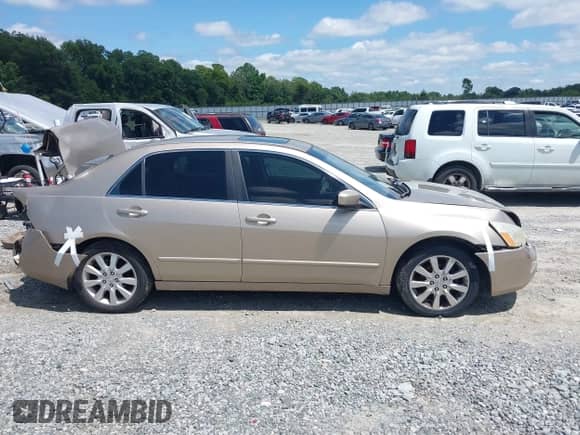 2006 Honda Accord EX-L with VIN 1HGCM66596A073749, listed as a IAAI auction lot 42943873 with 219,491 mi miles and . Bid and sale history available at DreamBid. Image 14.
