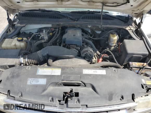 2000 Chevrolet Suburban LT z VIN 3GNFK16T0YG128975, wystawiony jako Copart lot #72245934 z przebiegiem 246 263 mil mil oraz Szkoda całkowita • Salvage title. Historia ofert i sprzedaży dostępna na DreamBid. Obrazek 12.