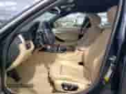 2016 BMW 3 Series 328i xDrive z VIN WBA8G5C55GK753148, wystawiony jako Copart lot #49944804 z przebiegiem 27 574 mil mil oraz . Historia ofert i sprzedaży dostępna na DreamBid. Obrazek 7.