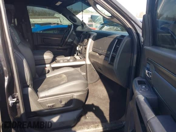 2018 Ram 1500 Rebel with VIN 1C6RR7YTXJS112242, listed as a IAAI auction lot 41664252 with 147,630 mi miles and . Bid and sale history available at DreamBid. Image 5.