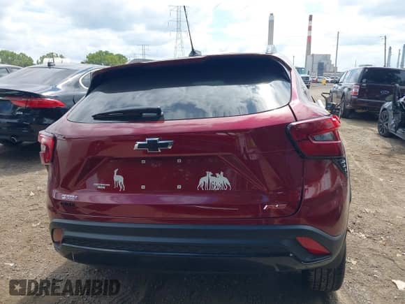 2025 Chevrolet Trax 2RS z VIN KL77LJEP3SC153486, wystawiony jako IAAI lot #43062719 z przebiegiem 16 100 mil mil oraz . Historia ofert i sprzedaży dostępna na DreamBid. Obrazek 16.