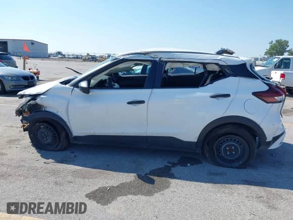 2024 Nissan Kicks S with VIN 3N1CP5BV4RL534457, listed as a IAAI auction lot 42969101 with 20 mi miles and . Bid and sale history available at DreamBid. Image 14.