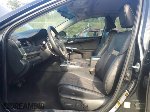 2013 Toyota Camry SE с VIN 4T1BF1FK1DU670771, выставлен на аукционе Copart как лот 84862135 с пробегом 75 916 миль миль и Списание • Salvage title. История ставок и продаж доступна на DreamBid. Изображение 7.