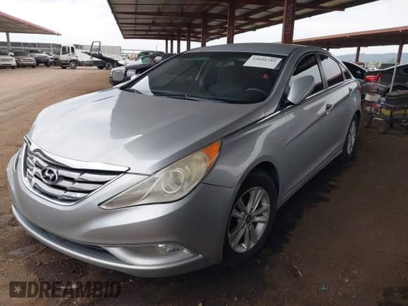 2013 Hyundai Sonata GLS with VIN 5NPEB4AC9DH731647, listed as a IAAI auction lot 43401285 with 119,476 mi miles and . Bid and sale history available at DreamBid. Image 2.