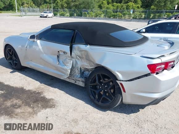 2019 Chevrolet Camaro 1LT with VIN 1G1FB3DS9K0127620, listed as a IAAI auction lot 42314110 with Not provided miles and . Bid and sale history available at DreamBid. Image 3.