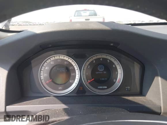 2013 Volvo S60 T5 Premier с VIN YV1612FS7D2187012, выставлен на аукционе IAAI как лот 42977170 с пробегом 86 988 миль миль и . История ставок и продаж доступна на DreamBid. Изображение 7.