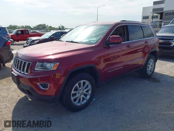 2014 Jeep Grand Cherokee Laredo с VIN 1C4RJFAGXEC392171, выставлен на аукционе IAAI как лот 43097117 с пробегом 189 746 миль миль и . История ставок и продаж доступна на DreamBid. Изображение 18.