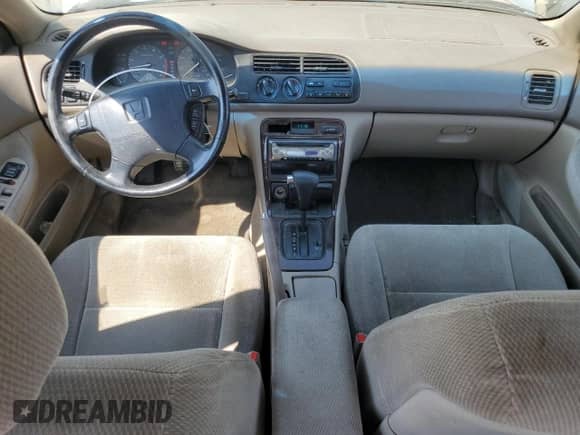 1997 Honda Accord Special Edition with VIN 1HGCD5602VA129625, listed as a Copart auction lot 70896245 with 211,318 mi miles and Salvage title. Bid and sale history available at DreamBid. Image 8.