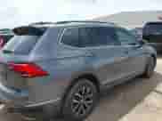 2020 Volkswagen Tiguan SE с VIN 3VV3B7AX7LM058198, выставлен на аукционе IAAI как лот 42693724 с пробегом 3 213 миль миль и . История ставок и продаж доступна на DreamBid. Изображение 13.