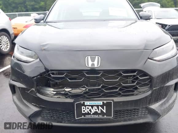 2025 Honda HR-V LX с VIN 3CZRZ1H35SM700978, выставлен на аукционе IAAI как лот 42939198 с пробегом 50 002 миль миль и . История ставок и продаж доступна на DreamBid. Изображение 19.