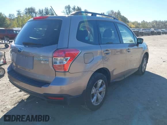 2015 Subaru Forester Premium z VIN JF2SJADC0FH502826, wystawiony jako IAAI lot #43455906 z przebiegiem 109 148 mil mil oraz . Historia ofert i sprzedaży dostępna na DreamBid. Obrazek 4.
