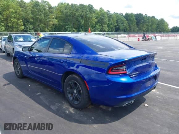 2021 Dodge Charger SXT with VIN 2C3CDXBG1MH510920, listed as a IAAI auction lot 43052513 with 97,365 mi miles and . Bid and sale history available at DreamBid. Image 3.